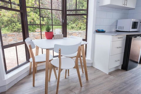 Anchors Away - Hotel Gold Coast 1