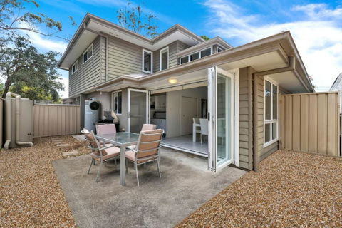 Annvilla - Two Bedroom Townhouse In Huskisson - Hotel Gold Coast 1