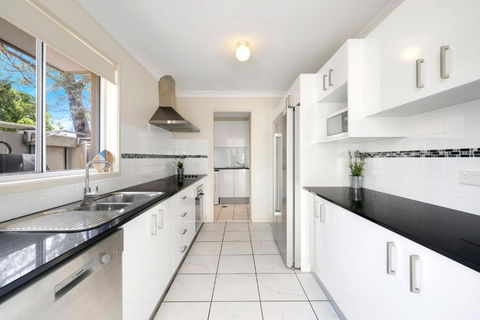 Annvilla - Two Bedroom Townhouse In Huskisson - Hotel Gold Coast 3