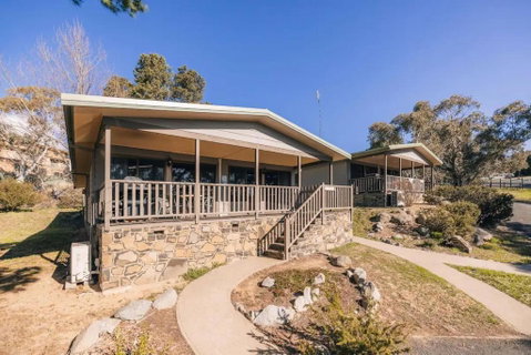 Alpine Activity Centre - Hotel Gold Coast 0