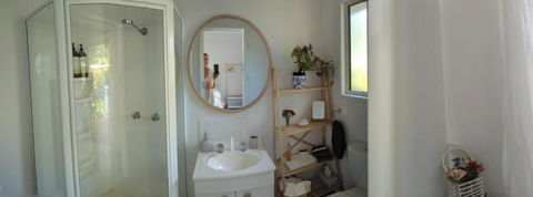 Amamoor - Living Waters - Hotel Gold Coast 3