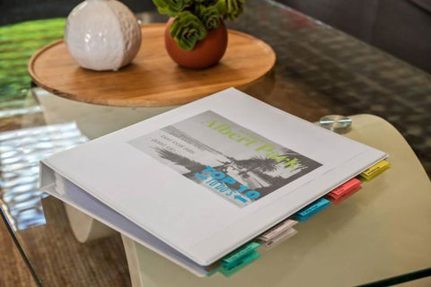 Awesome Albert Park Art Deco Gem 2 Bedroom Bevan 2 - Hotel Gold Coast 3