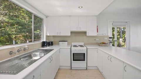 Anthonys Treehouse By The Beach - Hotel Gold Coast 4