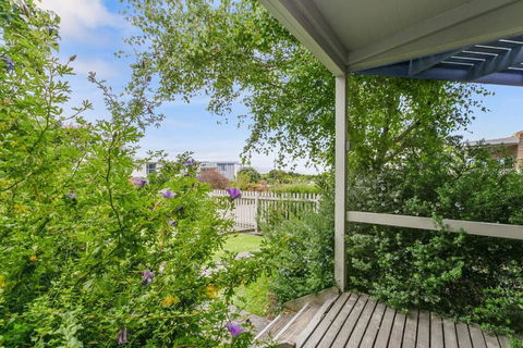 Apollo Bay Beach Bungalow - Couples Retreat - Hotel Gold Coast 3