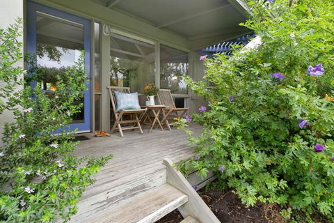 Apollo Bay Beach Bungalow - Couples Retreat - Hotel Gold Coast 2