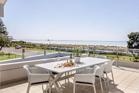 Aqua Blu - Hotel Gold Coast 0