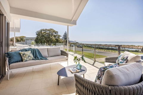 Aqua Blu - Hotel Gold Coast 1