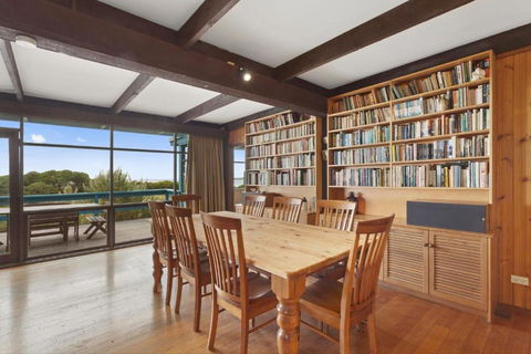 Aqua Blue - Hotel Gold Coast 4