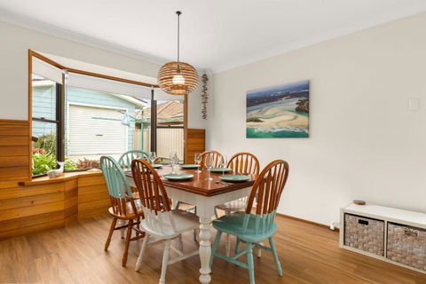 Aqua By Experience Jervis Bay - Hotel Gold Coast 2