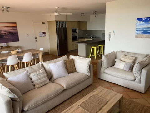Aqua Promenade Beachfront Holiday Apartments - Hotel Gold Coast 4