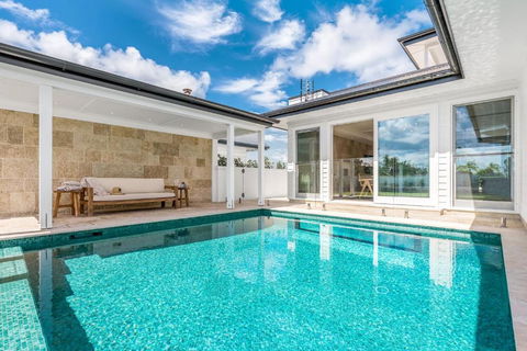 Aquarium House - Hotel Gold Coast 1