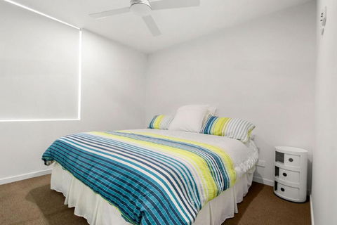Aquaview Unit 604, 29 Canberra Tce, Kings Beach - Hotel Gold Coast 2
