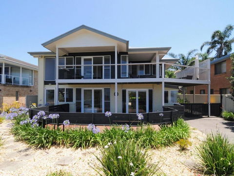 Arcadia By Jervis Bay Rentals - Hotel Gold Coast 1