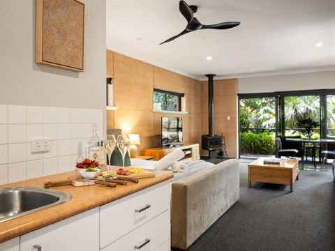 Aroha - Hotel Gold Coast 3