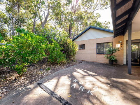 Aroha - Hotel Gold Coast 2