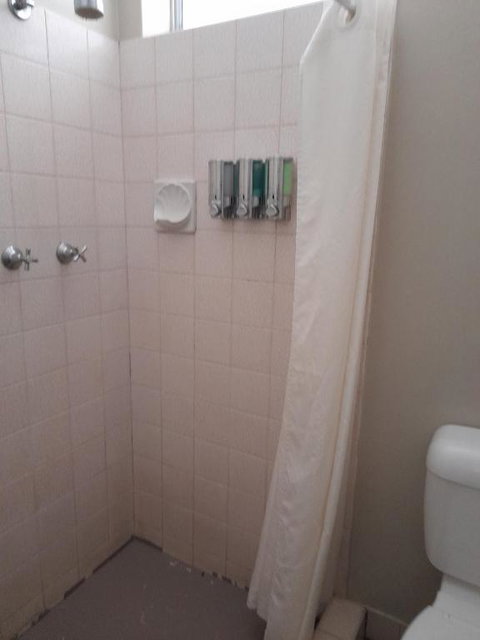 Aromet Motor Inn - Hotel Gold Coast 3