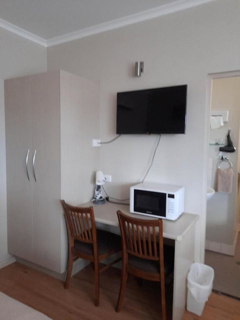 Aromet Motor Inn - Hotel Gold Coast 2