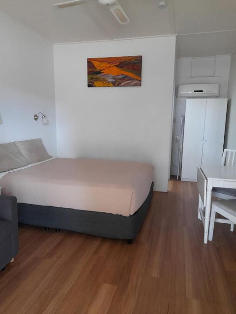 Aromet Motor Inn - Hotel Gold Coast 0