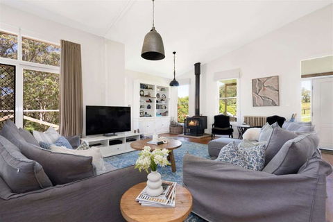 Ashby Downs, Moss Vale - Hotel Gold Coast 1