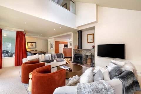 Aspect 5 Chalet A Stones Throw From All Thredbo Has To Offer - Hotel Gold Coast 3