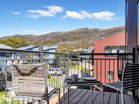 Aspen Creek 4 - Hotel Gold Coast 1