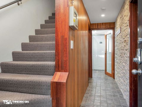 Aspen Creek 4 - Hotel Gold Coast 2