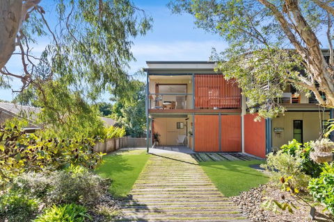 At Melaleuca 1 - Hotel Gold Coast 0