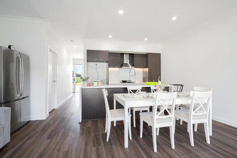 Austral Warm 4br House With Parking&WiFi - Hotel Gold Coast 1