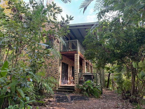 Avalon - Hotel Gold Coast 0