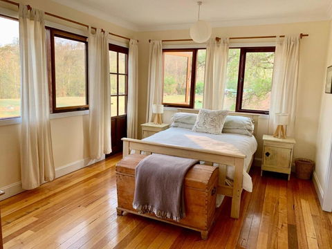 Avalon River Retreat - 400 Acre Riverside Oasis - Hotel Gold Coast 2