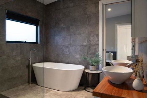 Away - Hotel Gold Coast 2