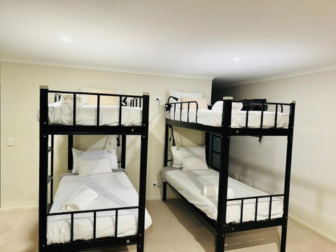 Aztec Accomodation Belconnnen - Hotel Gold Coast 0