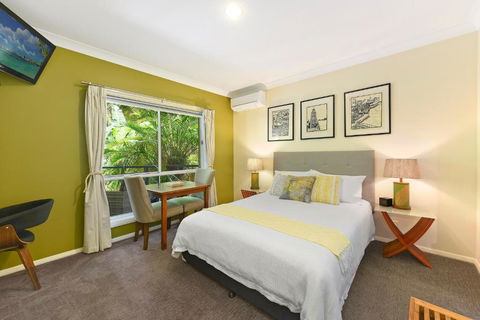 Azura Beach House B&B - Hotel Gold Coast 2