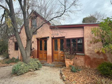 Auburn Garden Suites - Hotel Gold Coast 0