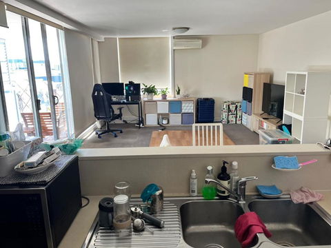 B - Hotel Gold Coast 1