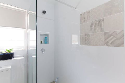 B5 Crawley Apartment 1 BRM & Sleepout Near UWA - Hotel Gold Coast 3