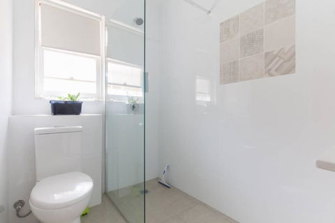 B5 Crawley Apartment 1 BRM & Sleepout Near UWA - Hotel Gold Coast 4