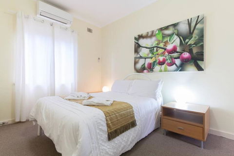B5 Crawley Apartment 1 BRM & Sleepout Near UWA - Hotel Gold Coast 1