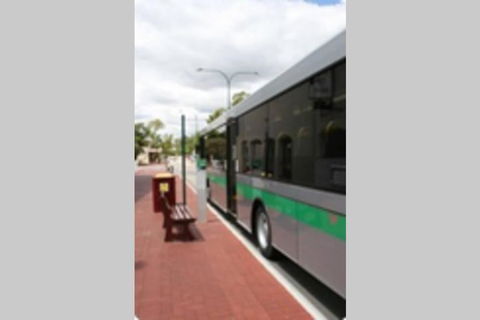 B7 Crawley Apartment 1 BRM & Sleepout Near UWA - Hotel Gold Coast 3