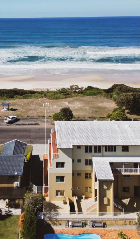 BAY PROPERTIES . Ocean Sounds - Hotel Gold Coast 3