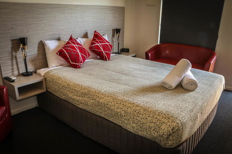 Emerald Park Motel - Hotel Gold Coast 7