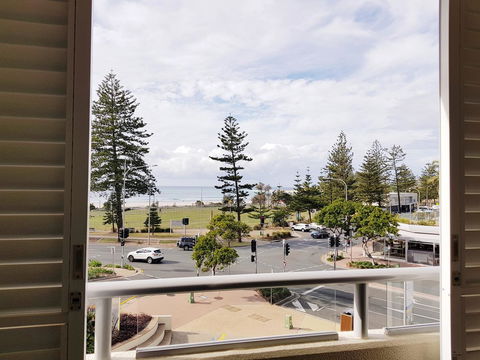 Blue C Coolangatta - Hotel Gold Coast 5