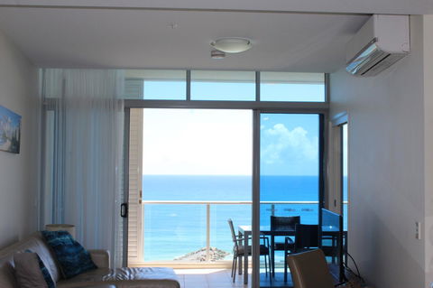 Blue C Coolangatta - Hotel Gold Coast 30