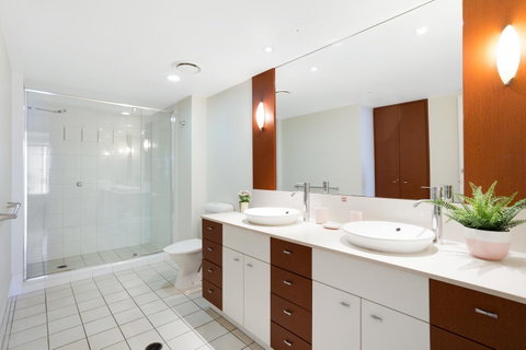 Chevron Renaissance Ocean View - Hotel Gold Coast 3