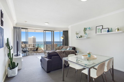 Chevron Renaissance Ocean View - Hotel Gold Coast 6