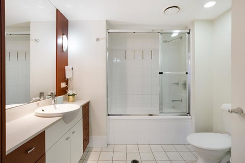 Chevron Renaissance Ocean View - Hotel Gold Coast 5