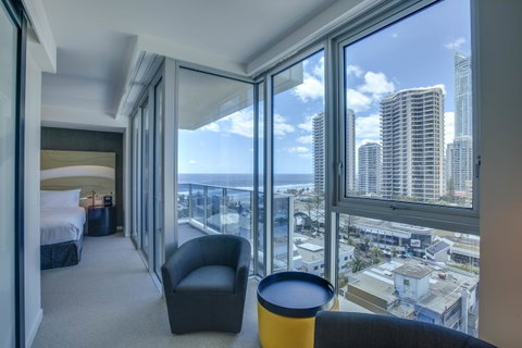 Hilton Surfers Paradise Hotel & Residences - Hotel Gold Coast 1
