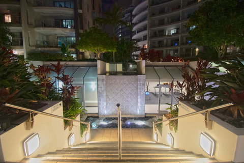 Trilogy Surfers Paradise - Hotel Gold Coast 13