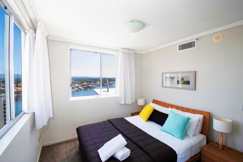 Trilogy Surfers Paradise - Hotel Gold Coast 9