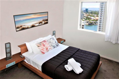 Trilogy Surfers Paradise - Hotel Gold Coast 1